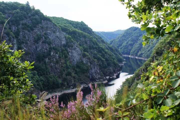 De schoonheid van de Gorges de la Dordogne, foto genomen bij Gratte Bruyere